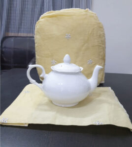 Applique-Work-On-Teacozy-with-Tray-Cover